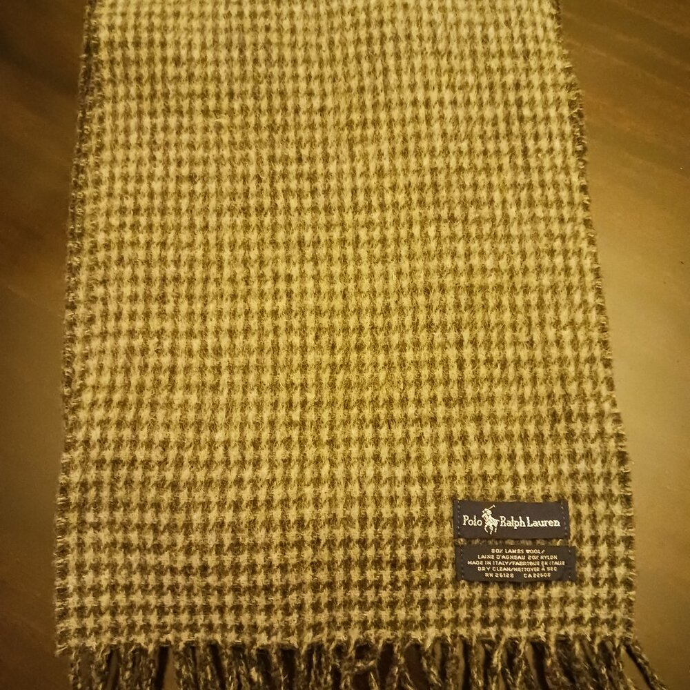 NWOT Polo Ralph Lauren 100% Lambs Wool Neck Scarf.